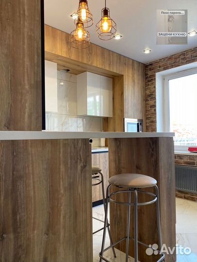 Прямая в потолок кухня на заказ