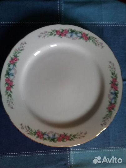 Тарелки фарфоровые (Япония) 3 рисунка