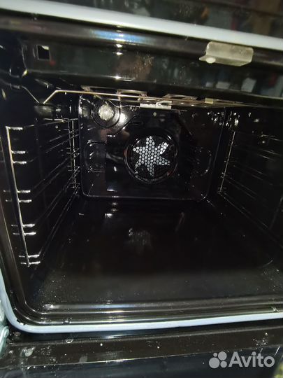 Духовой шкафWeissgauff EOV 29 PDX