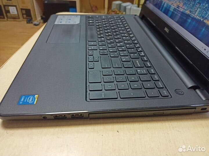 Dell i3 5005u/8gb ddr3/Intel HD 4gb/SSD