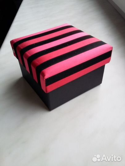 Галстуки в подарочных коробках