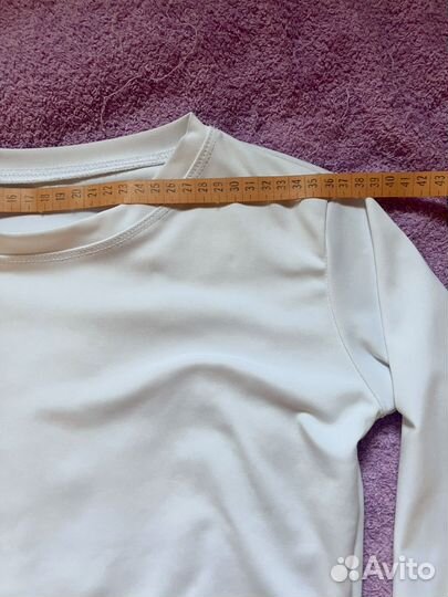 Белый кроп топ