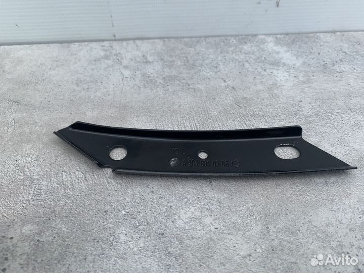 Кронштейн бампера Mercedes X204 A2048810306