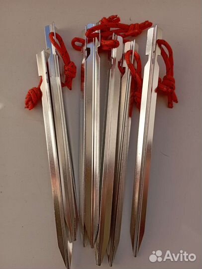 Колышки для палатки ультралегкие, комп.8 шт. новые