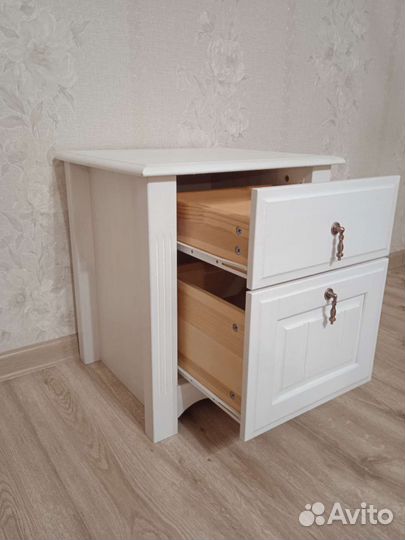 Тумба прикроватная Милано массив сосны