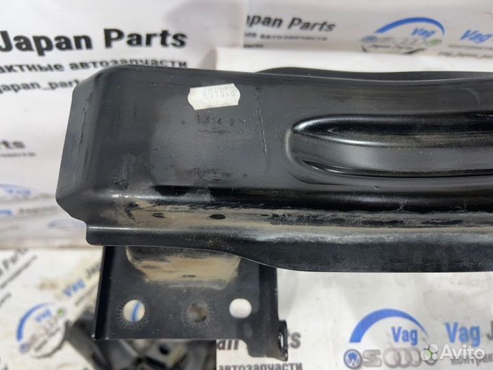 Усилитель бампера передний Volkswagen Tiguan NF