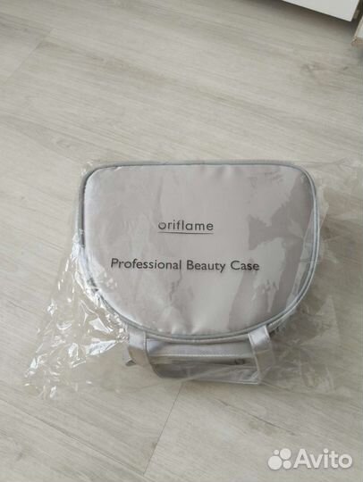 Бьюти кейс Орифлейм кометичка