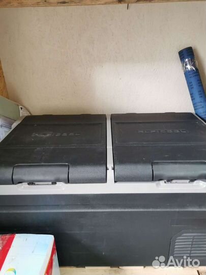 Автомобильная морозильная камера на 95 л