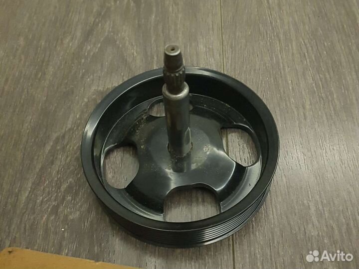 Шкив насоса гур