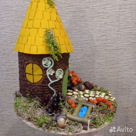 Осенняя поделка домик