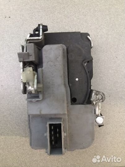 Замок двери ваз kalina