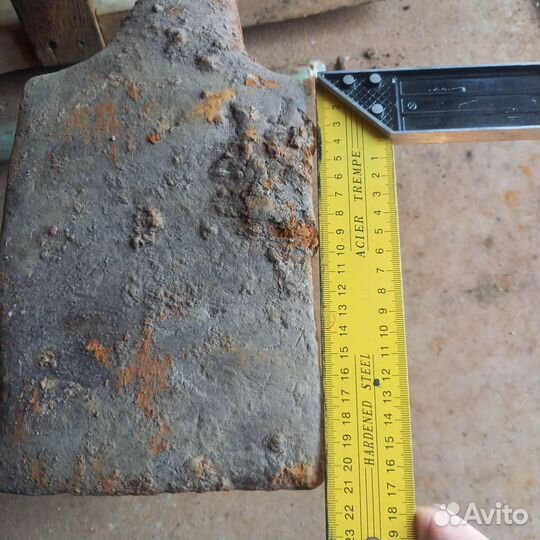 Наковальня старинная