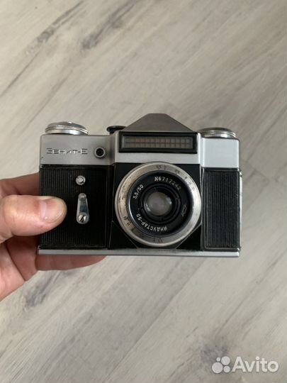 Плёночный фотоаппарат zenith