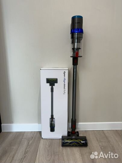 Пылесос Dyson v15