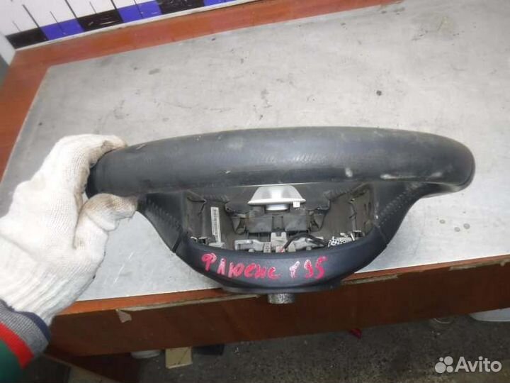 Руль Renault Fluence K4M 2011