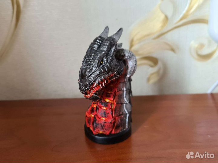 Бюст дракона ручной работы