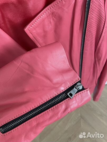 Кожаная куртка женская 44 размер