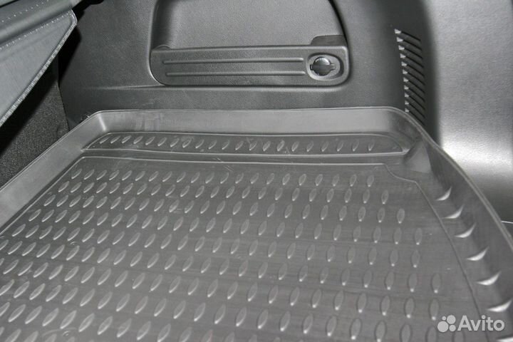 Коврик в багажник на SsangYong (Саньенг)