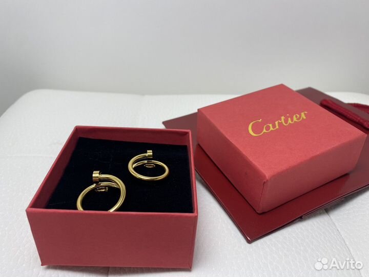 Серьги гвоздики Cartier