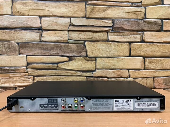 DVD-плеер LG DVX-441K