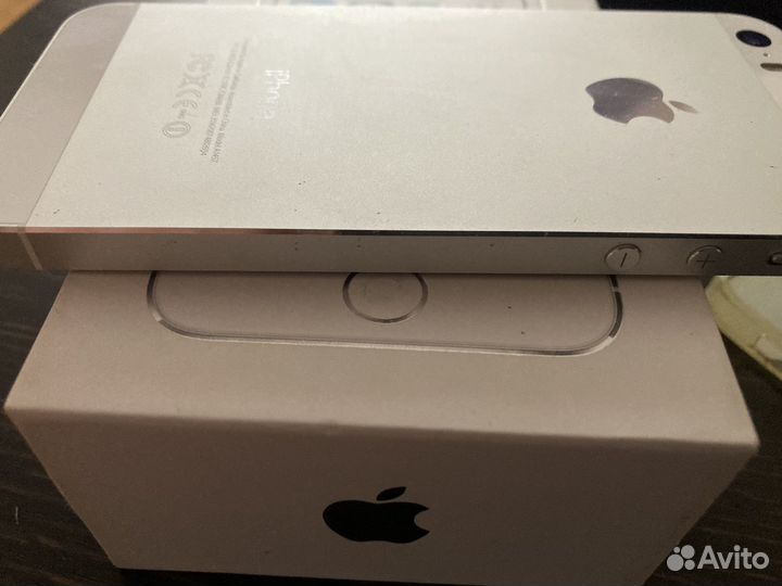 iPhone 5S, 16 ГБ