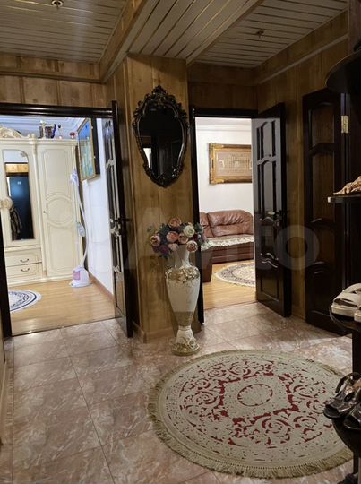 3-к. квартира, 71 м², 2/5 эт.