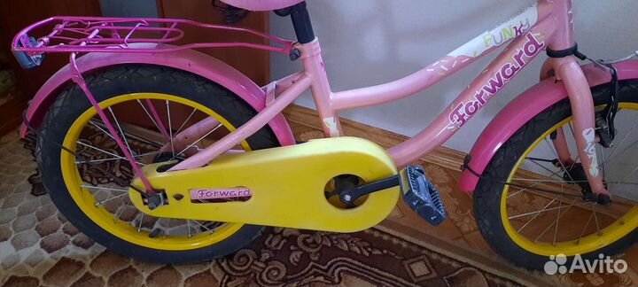 Детский велосипед 16
