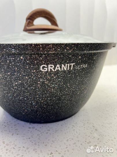 Кастрюля с крышкой 3 л