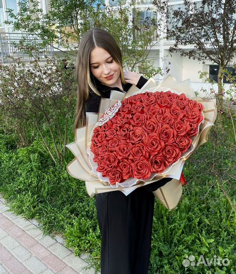 Букет из атласных роз