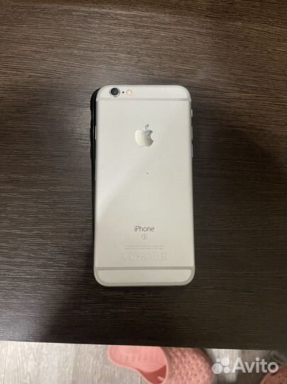 iPhone 6S, 64 ГБ