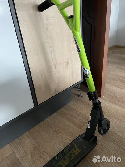 Трюковой самокат