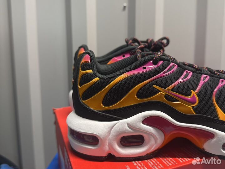 Nike Air Max plus active pink оригинал 6.5/7 us W