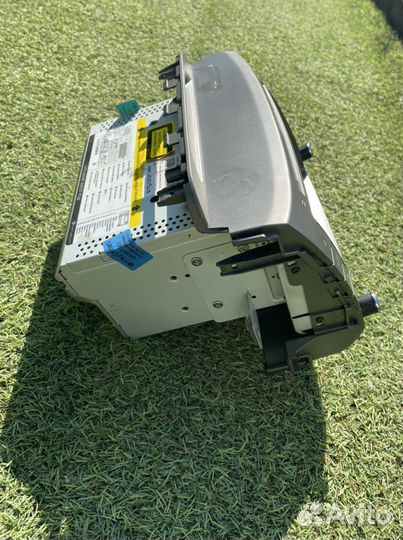 Автомобильная навигационная мультимедийная система