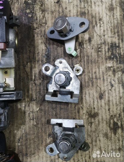 Замок зажигания комплект Honda Fit gd3 2003