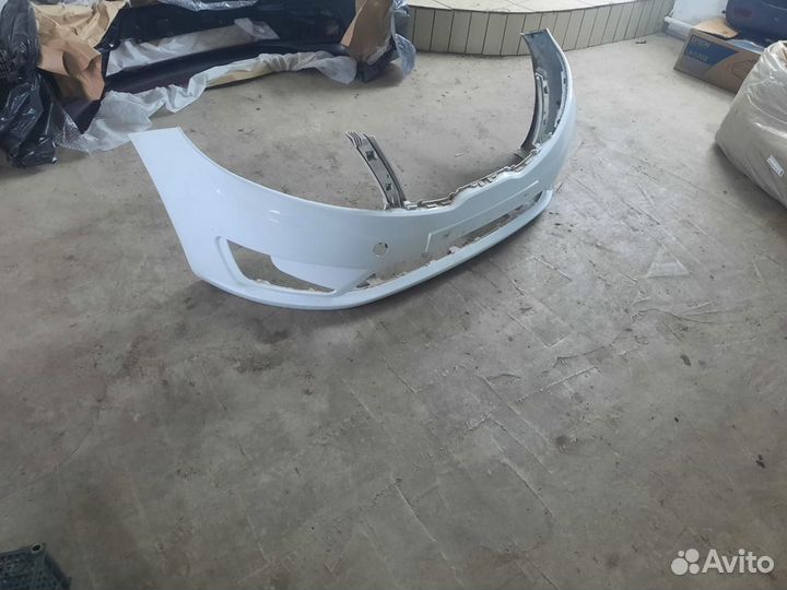 Передний бампер Kia Rio