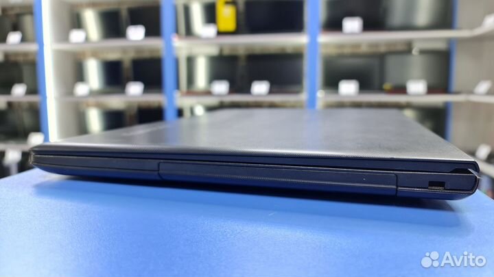 Ноутбук Lenovo i3-5005u 8gb NVidia 920M 2gb