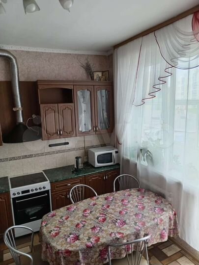 3-к. квартира, 60 м², 1/5 эт.