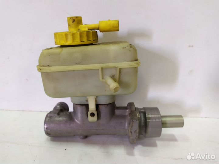 Цилиндр тормозной главный Octavia 1997-2000 1.8