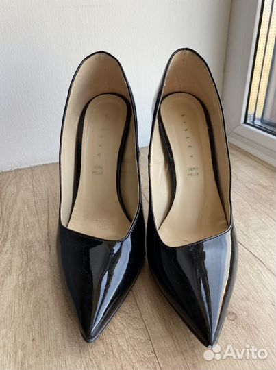 Туфли черные лаковые Sisley 38