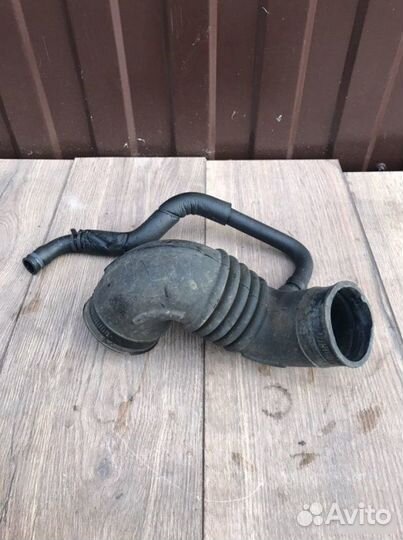 Патрубок воздушного фильтра Geely Emgrand Ec7 1.5