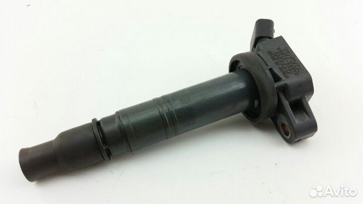 Катушка зажигания Toyota Voxy AZR60 1azfse 2003