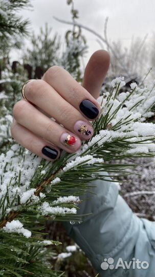 Маникюр и педикюр