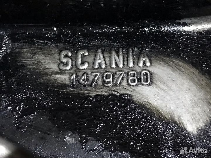 Крышка двигателя передняя Scania 124 4 2003