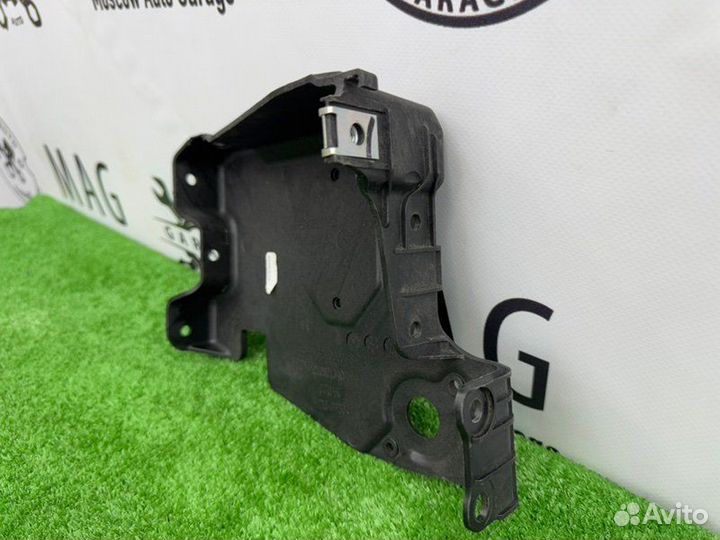 Кронштейн блока Land Rover Range Rover L405 5.0 L