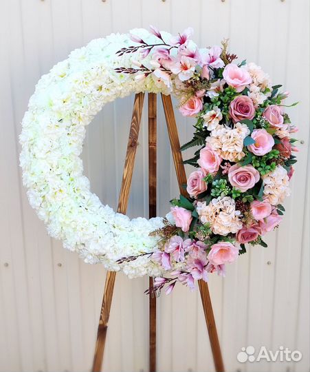 Траурные венки, ритуальные венки, корзины