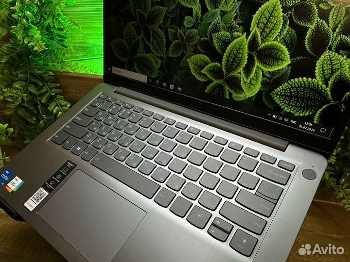 Lenovo (Core i5-11gen/XE graphics) - Рассрочка