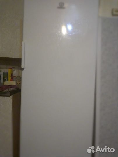 Холодильник морозильный indesit