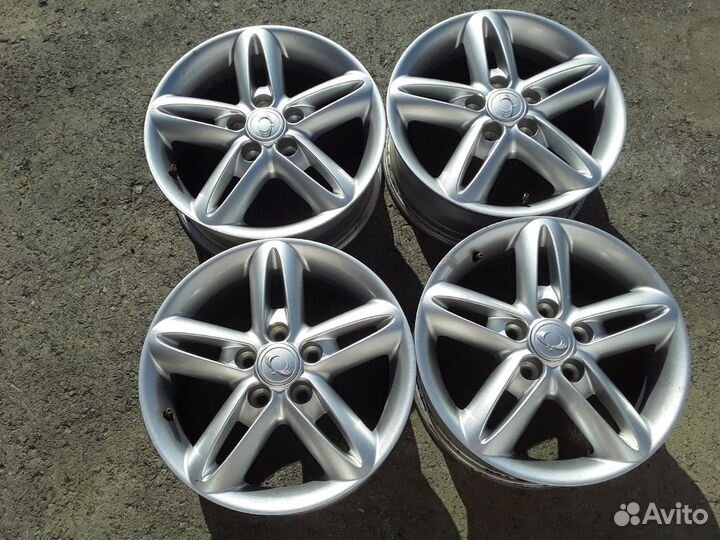 Литые диски с Санг Ёнг R 16