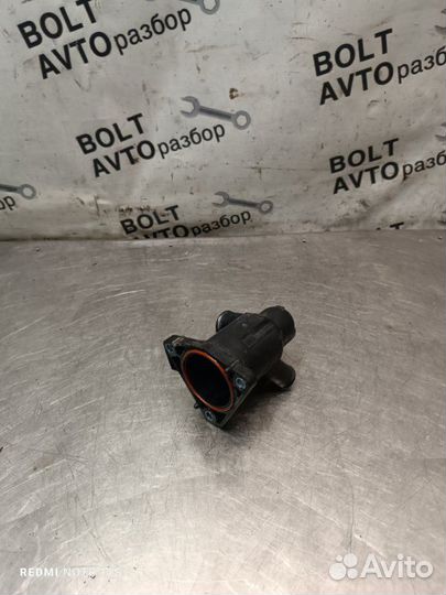 Корпус термостата Toyota Vitz NSP130 1NR-FE 2012