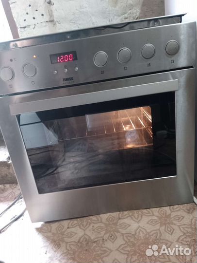 Духовой шкаф